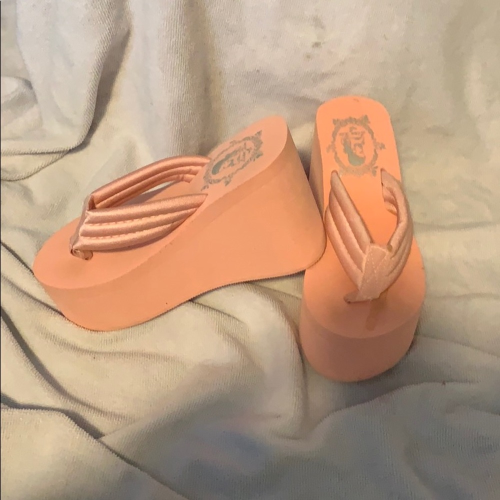 Liam axon Wedge Flops